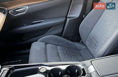 Лифтбек Audi e-tron GT 2022 в 