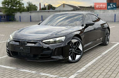 Лифтбек Audi e-tron GT 2021 в 