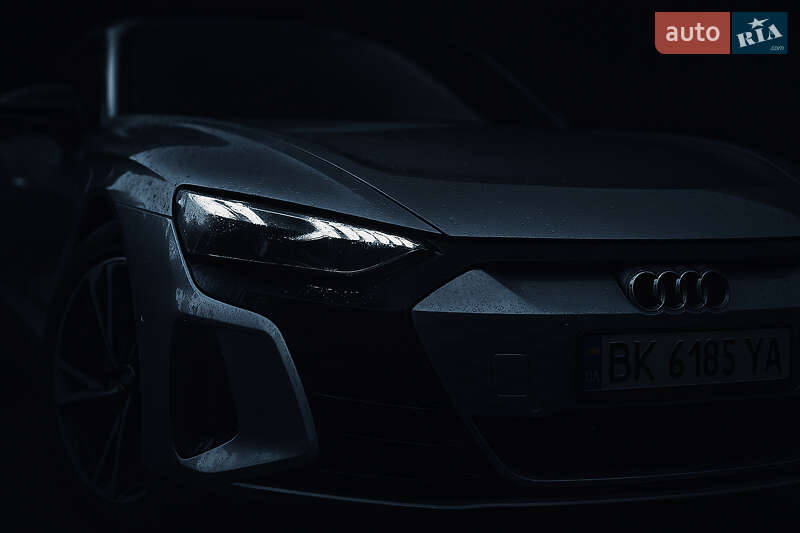 Лифтбек Audi e-tron GT 2021 в Нетешине