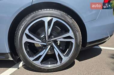 Лифтбек Audi e-tron GT 2021 в 