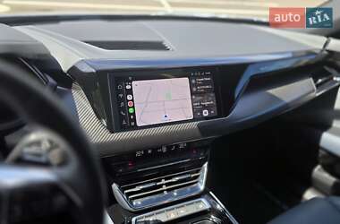 Лифтбек Audi e-tron GT 2021 в 