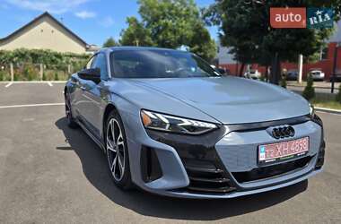 Лифтбек Audi e-tron GT 2021 в 