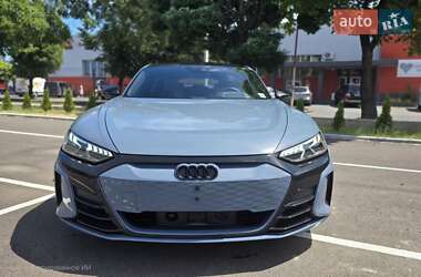 Лифтбек Audi e-tron GT 2021 в 
