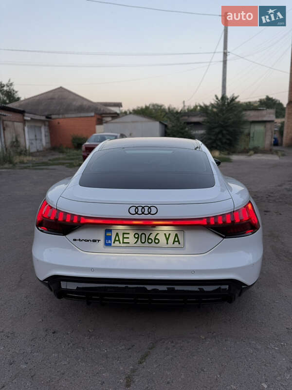 Ліфтбек Audi e-tron GT 2021 в Дніпрі