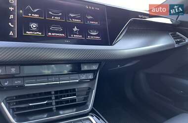 Лифтбек Audi e-tron GT 2021 в 