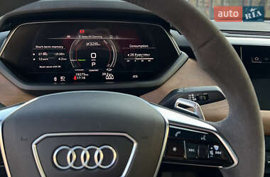Лифтбек Audi e-tron GT 2022 в 