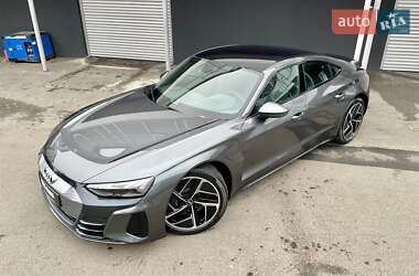 Ліфтбек Audi e-tron GT 2021 в 