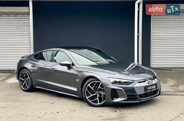 Ліфтбек Audi e-tron GT 2021 в 