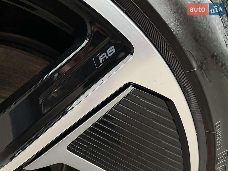 Лифтбек Audi e-tron GT 2021 в Киеве