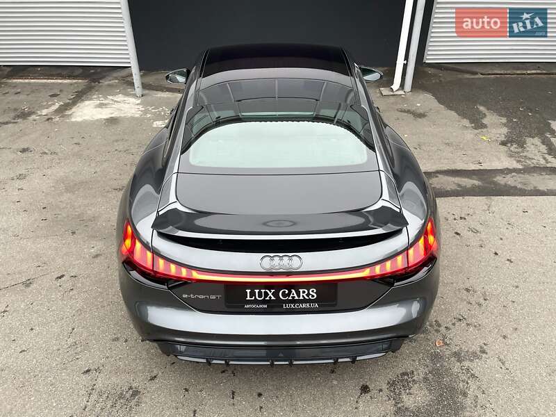 Лифтбек Audi e-tron GT 2021 в Киеве