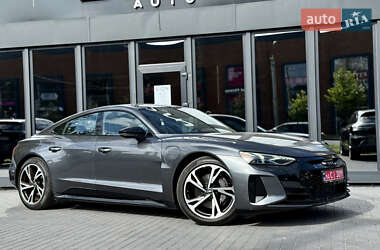 Лифтбек Audi e-tron GT 2022 в 