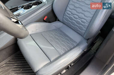 Лифтбек Audi e-tron GT 2022 в 