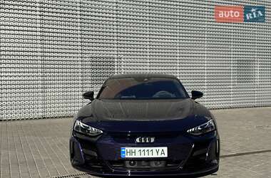 Купе Audi e-tron GT 2024 в 