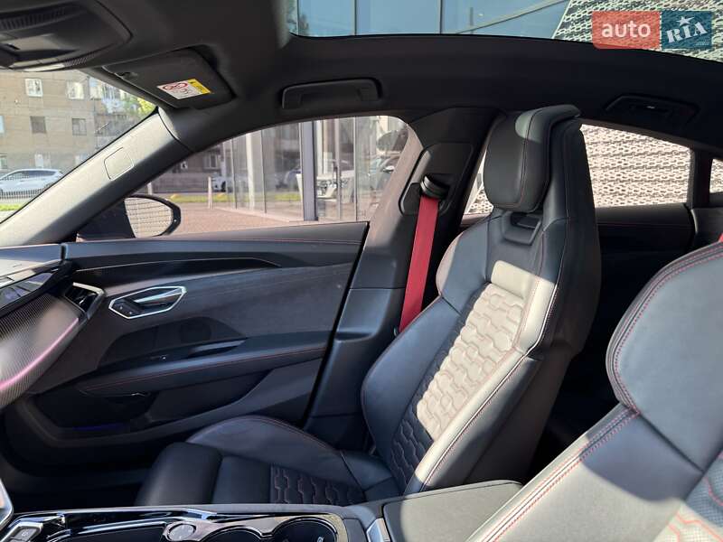 Купе Audi e-tron GT 2024 в Одесі