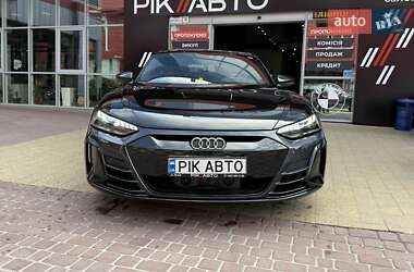 Лифтбек Audi e-tron GT 2022 в 