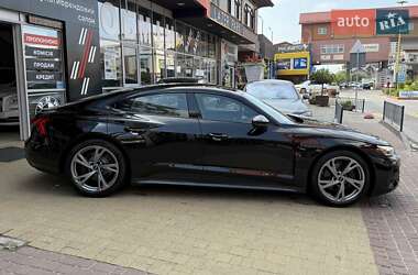 Лифтбек Audi e-tron GT 2022 в 