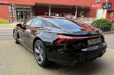 Лифтбек Audi e-tron GT 2022 в 