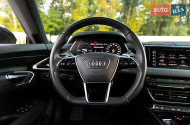 Лифтбек Audi e-tron GT 2022 в 