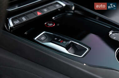 Лифтбек Audi e-tron GT 2022 в 