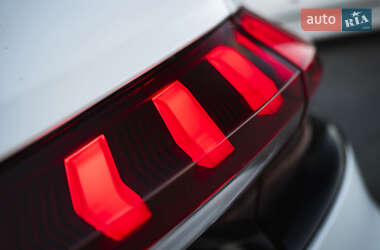 Лифтбек Audi e-tron GT 2021 в 
