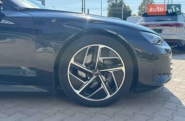 Ліфтбек Audi e-tron GT 2022 в 