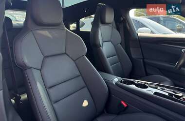 Ліфтбек Audi e-tron GT 2022 в 