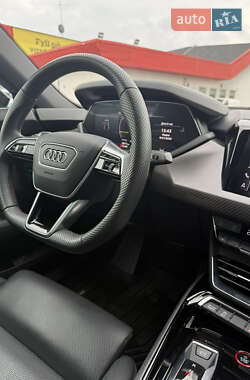 Ліфтбек Audi e-tron GT 2021 в 