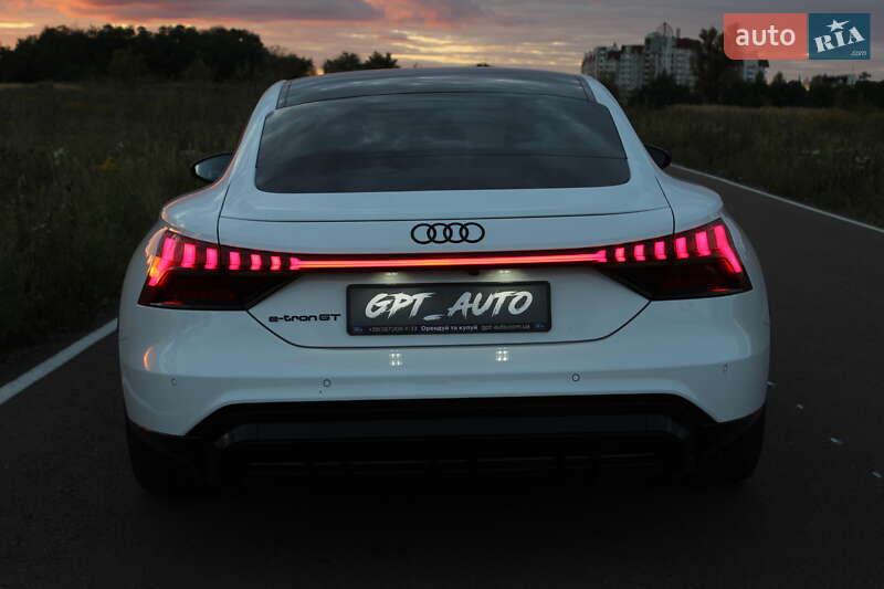 Ліфтбек Audi e-tron GT 2021 в Києві
