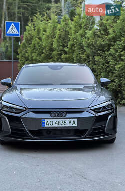 Лифтбек Audi e-tron GT 2021 в 
