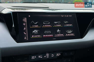 Ліфтбек Audi e-tron GT 2022 в 