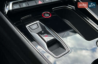 Ліфтбек Audi e-tron GT 2022 в 