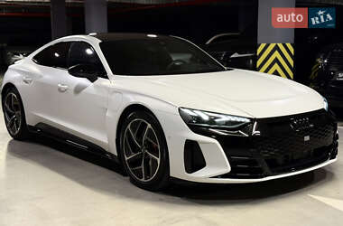 Лифтбек Audi e-tron GT 2022 в 