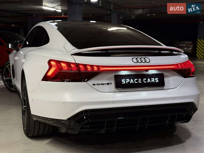 Ліфтбек Audi e-tron GT 2022 в Києві