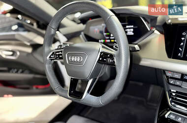 Лифтбек Audi e-tron GT 2022 в 