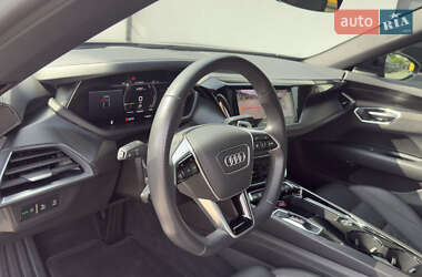 Ліфтбек Audi e-tron GT 2021 в 