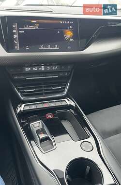 Лифтбек Audi e-tron GT 2022 в 