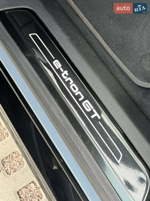 Ліфтбек Audi e-tron GT 2021 в Києві