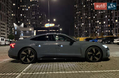 Ліфтбек Audi e-tron GT 2021 в 