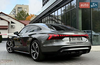 Лифтбек Audi e-tron GT 2022 в 