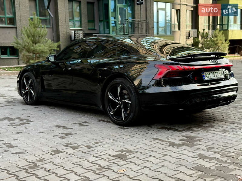 Лифтбек Audi e-tron GT 2021 в Киеве фото 4 Лифтбек Audi e-tron GT 2021 в Киеве