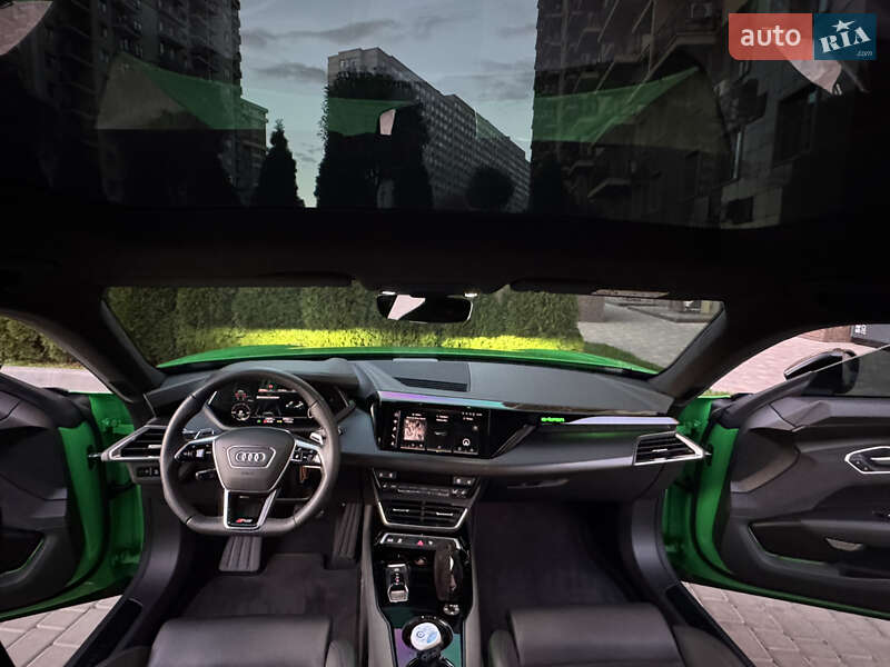 Ліфтбек Audi e-tron GT 2023 в Одесі фото 25 Ліфтбек Audi e-tron GT 2023 в Одесі