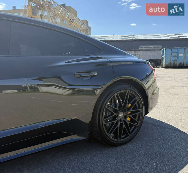 Ліфтбек Audi e-tron GT 2022 в Києві фото 11 Ліфтбек Audi e-tron GT 2022 в Києві