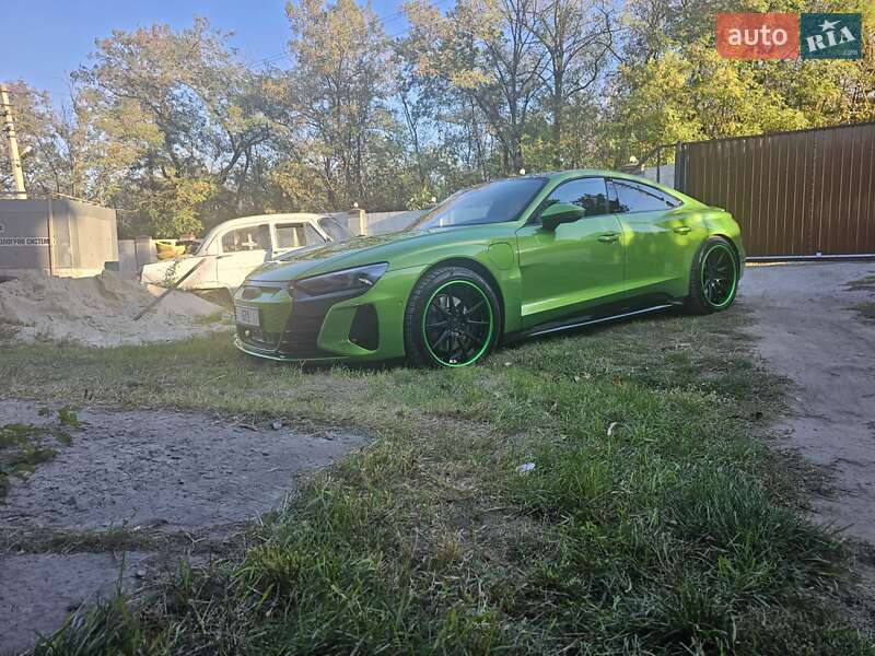 Лифтбек Audi e-tron GT 2022 в Каменском