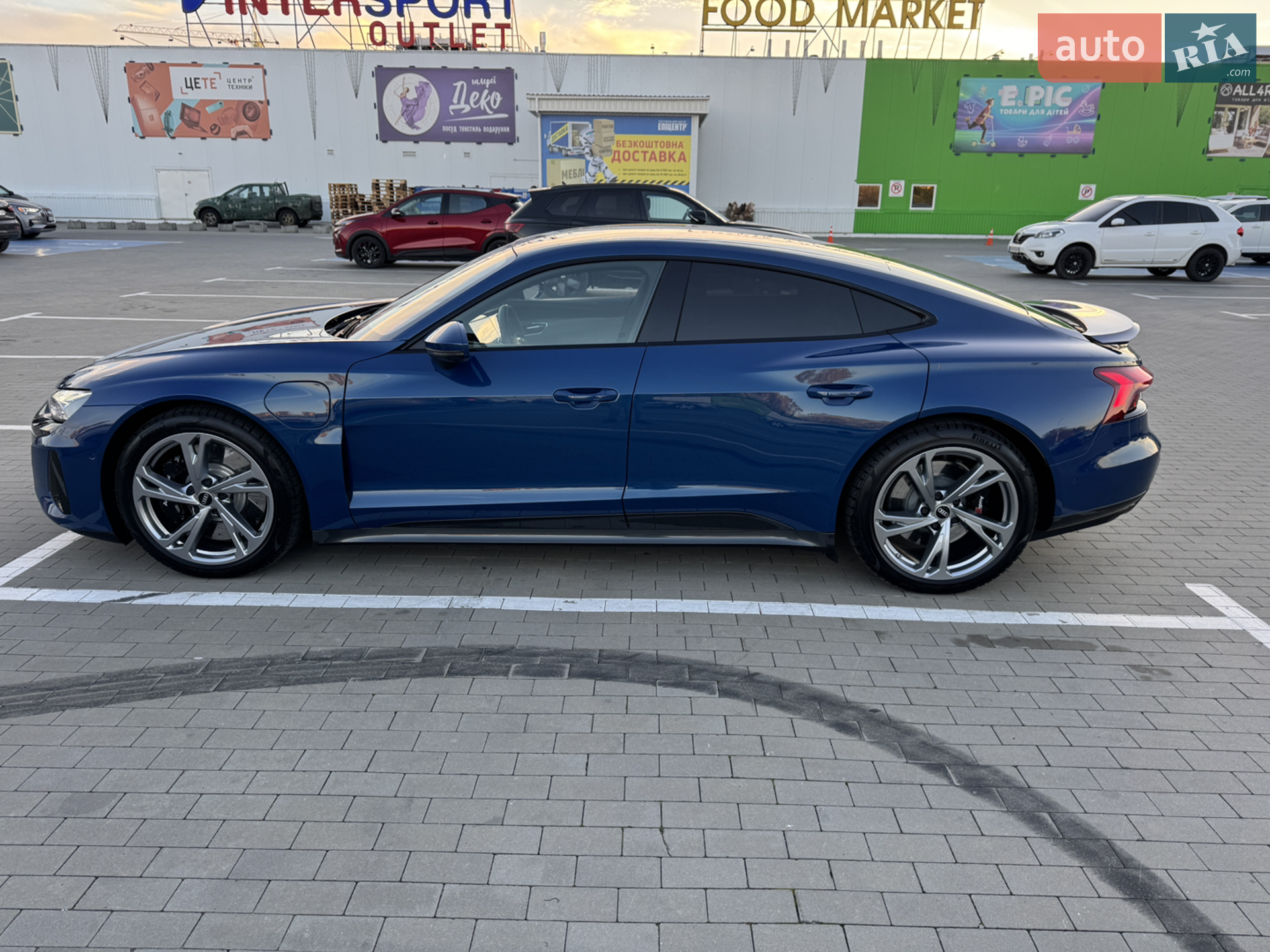 2021 Audi e-tron GT - мініатюра 9