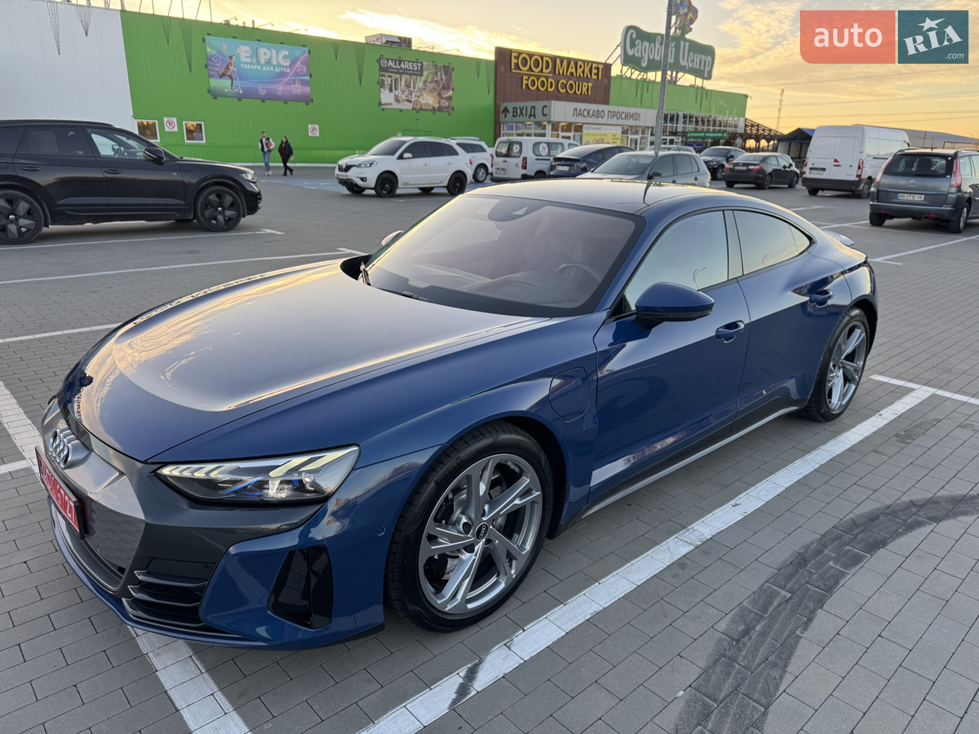 2021 Audi e-tron GT - мініатюра 2