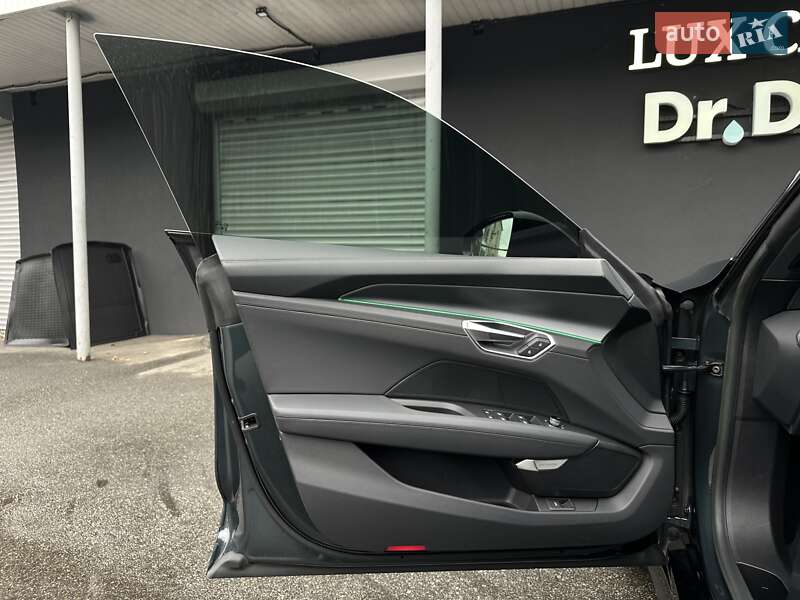 Лифтбек Audi e-tron GT 2022 в Киеве фото 38 Лифтбек Audi e-tron GT 2022 в Киеве