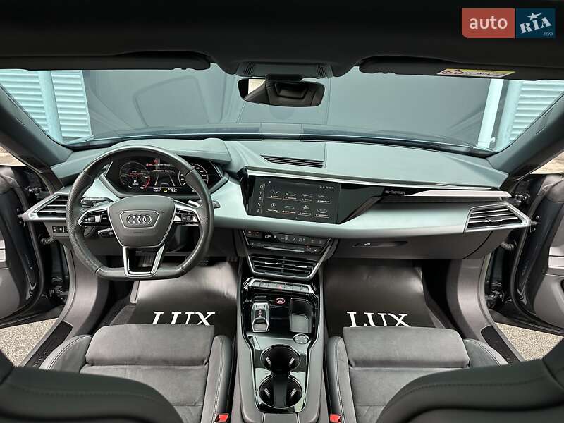 Лифтбек Audi e-tron GT 2022 в Киеве фото 56 Лифтбек Audi e-tron GT 2022 в Киеве