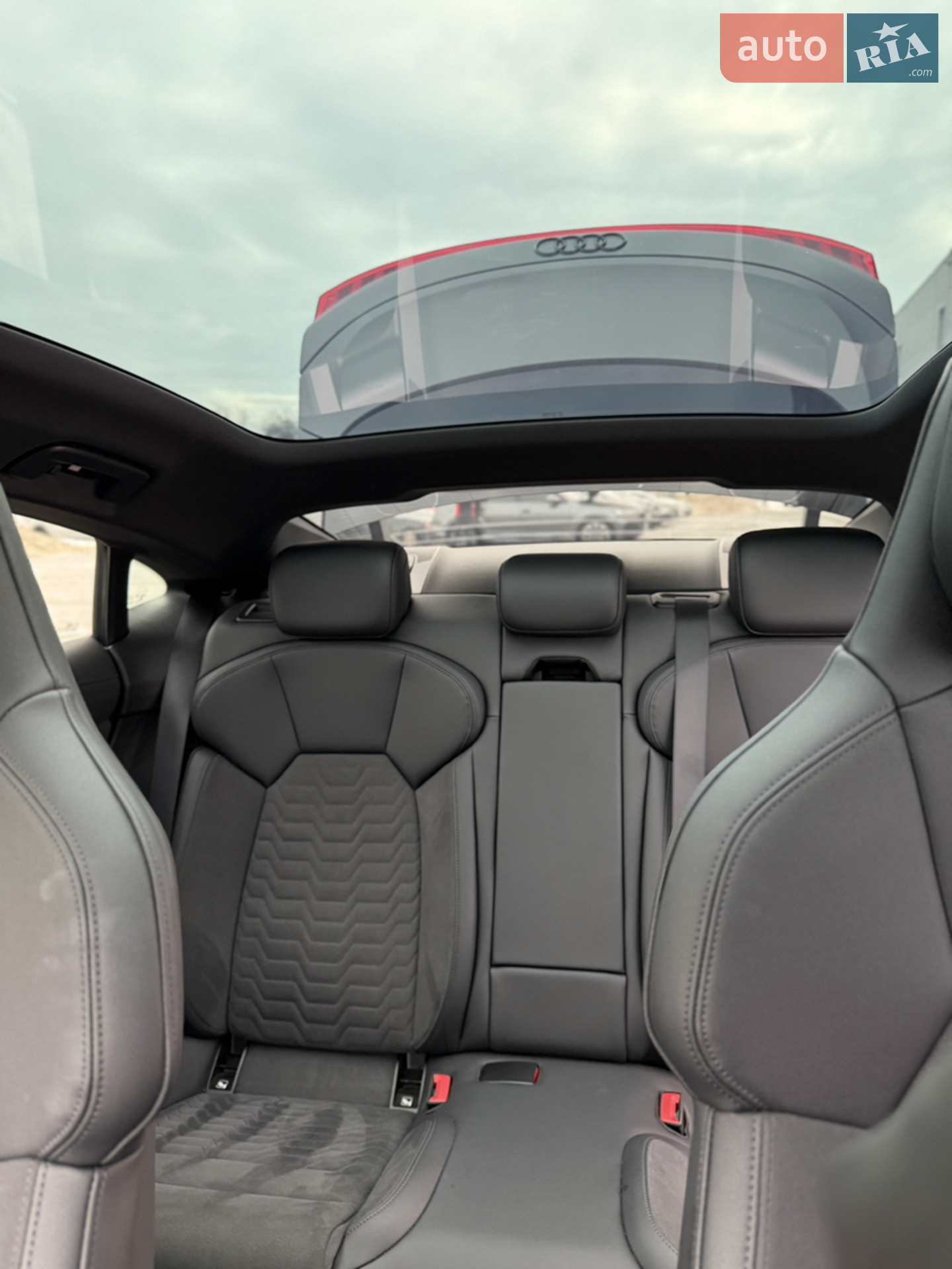 2021 Audi e-tron GT - мініатюра 23