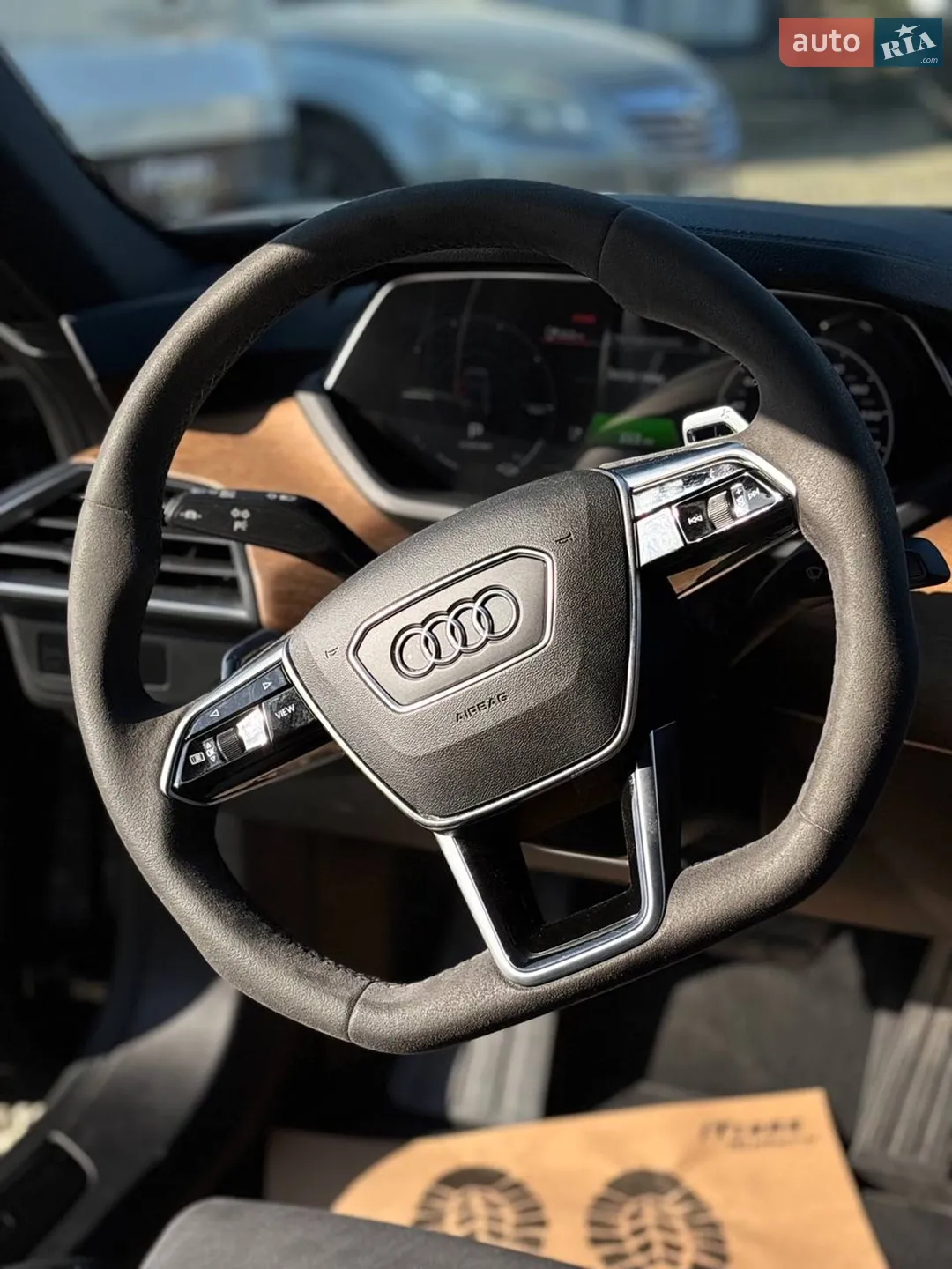 2022 Audi e-tron GT - мініатюра 46