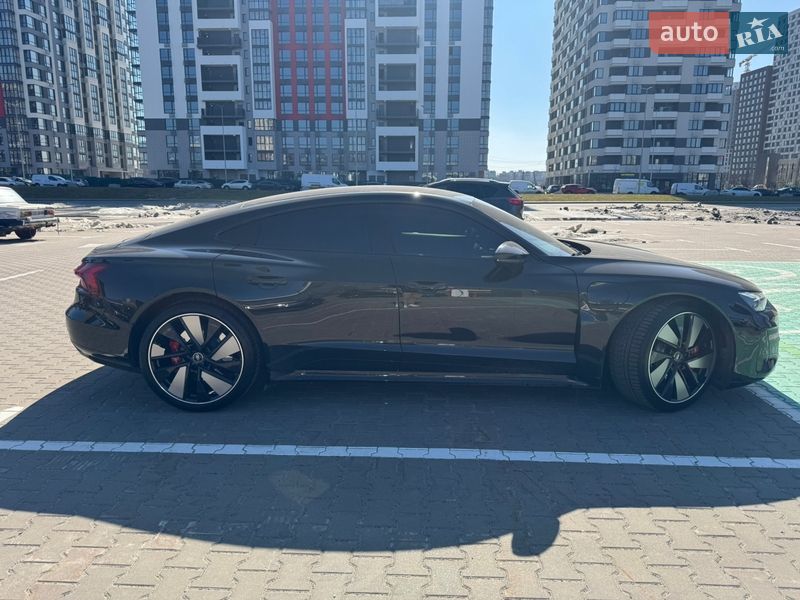 Лифтбек Audi e-tron GT 2022 в Киеве